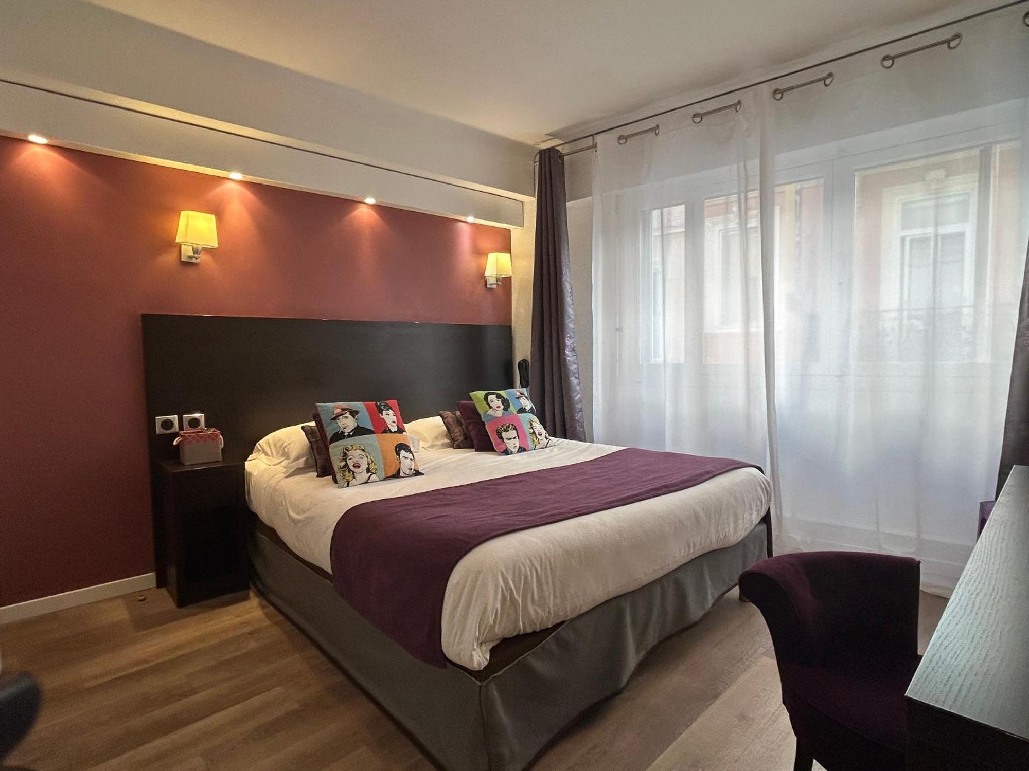 Ath Hotel Athenee 戛纳 外观 照片