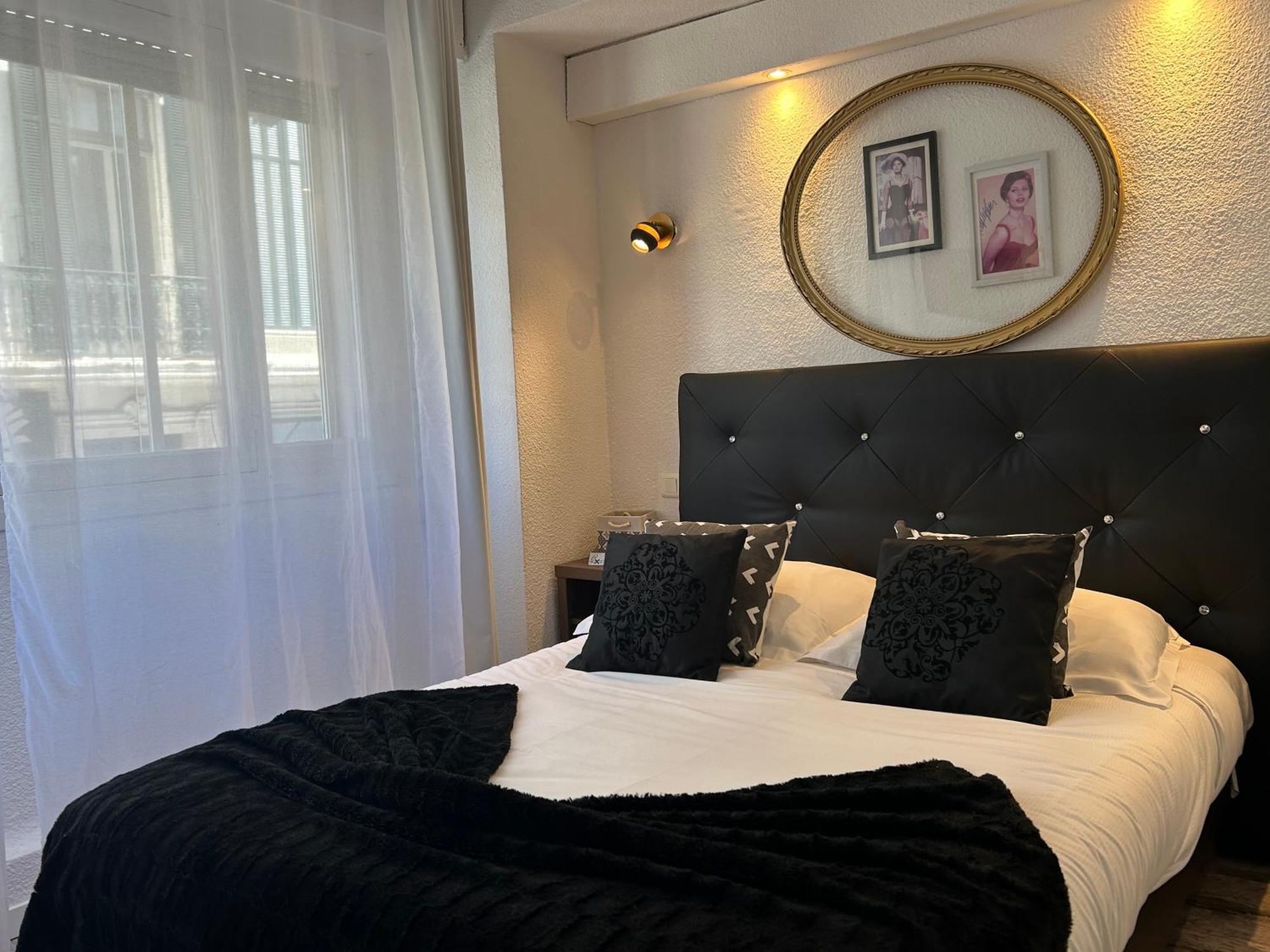 Ath Hotel Athenee 戛纳 外观 照片