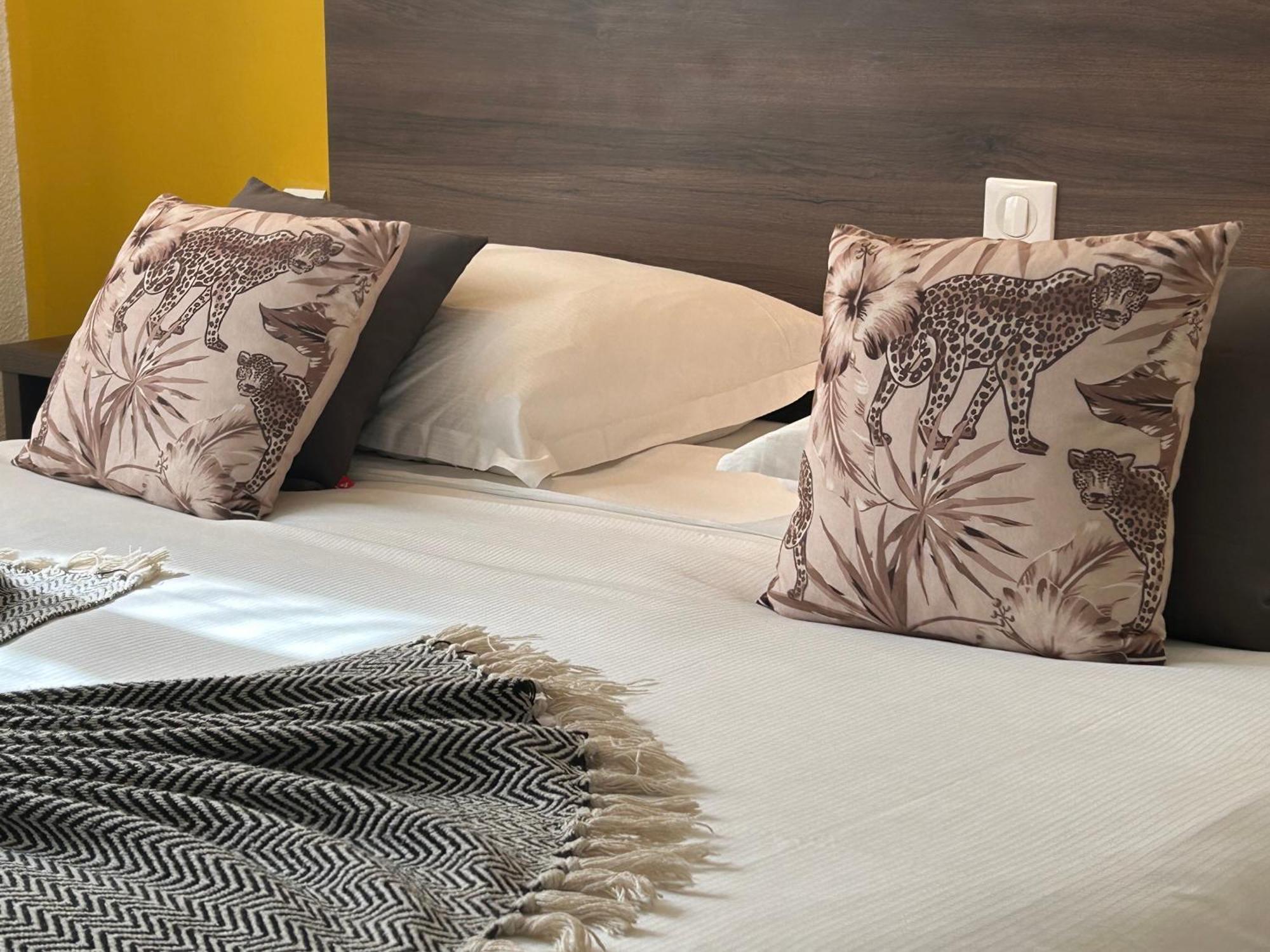 Ath Hotel Athenee 戛纳 外观 照片